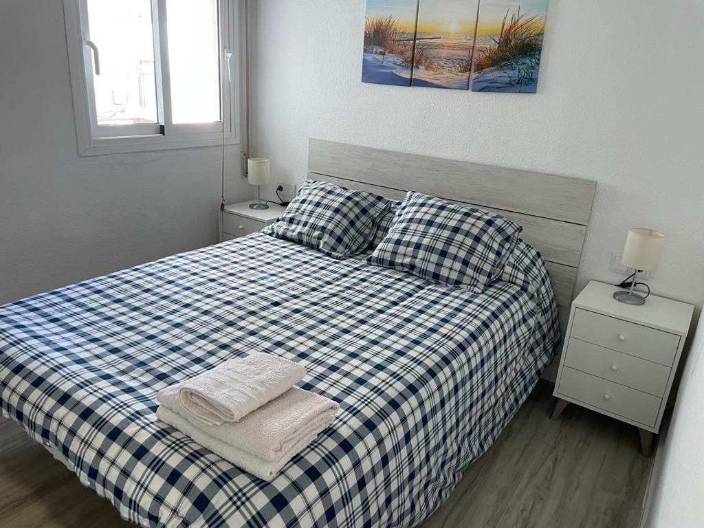Apartamento En Complejo Residencial Con Piscina Y Garaje Frente Al Mar Valensiya Dış mekan fotoğraf